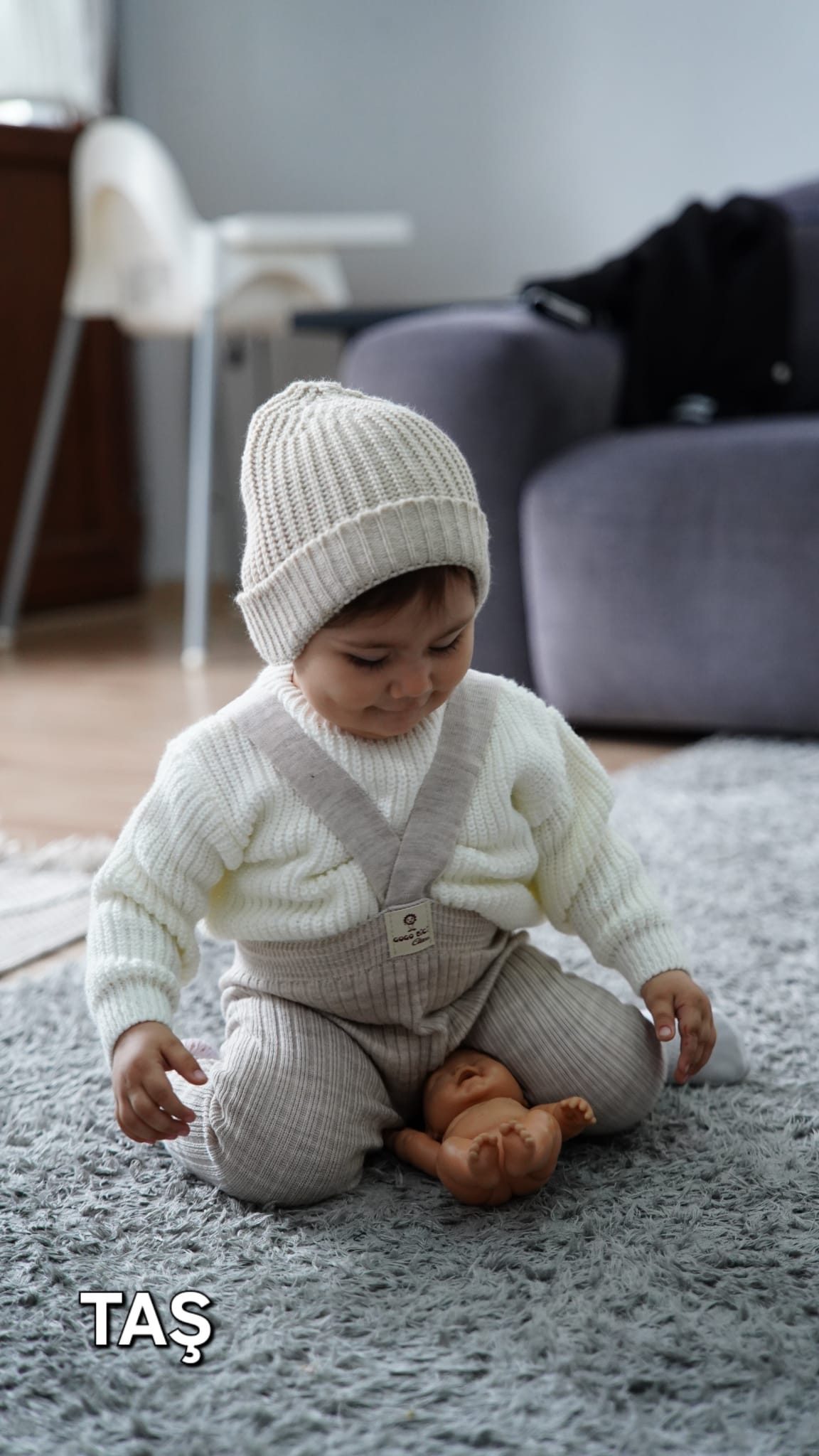 Selanik Örgüsü Oversize Kazaklı Çarpraz Askılı Triko Takım