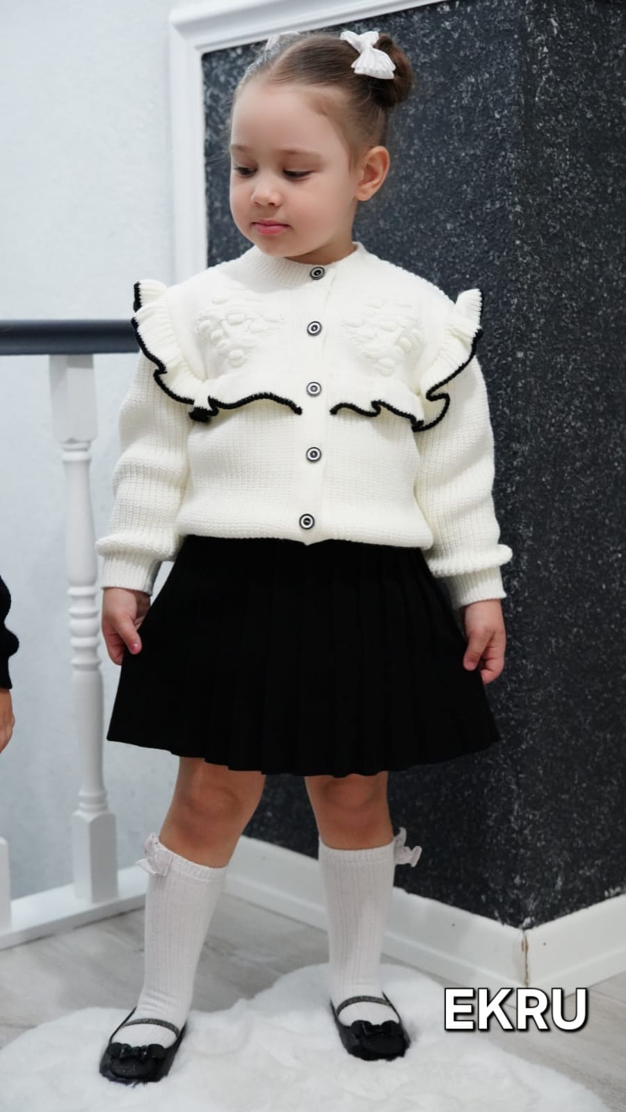 Fırfırlı Kız Çocuk 3-7 Yaş Etekli Triko Takım