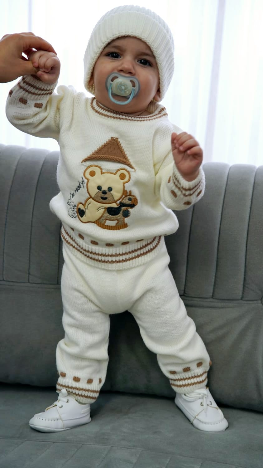 Ayıcıklı Bereli 3'Lü Erkek Bebek Triko Takımı