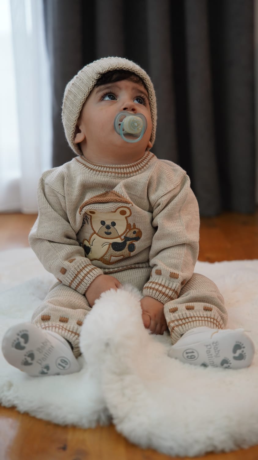 Ayıcıklı Bereli 3'Lü Erkek Bebek Triko Takımı