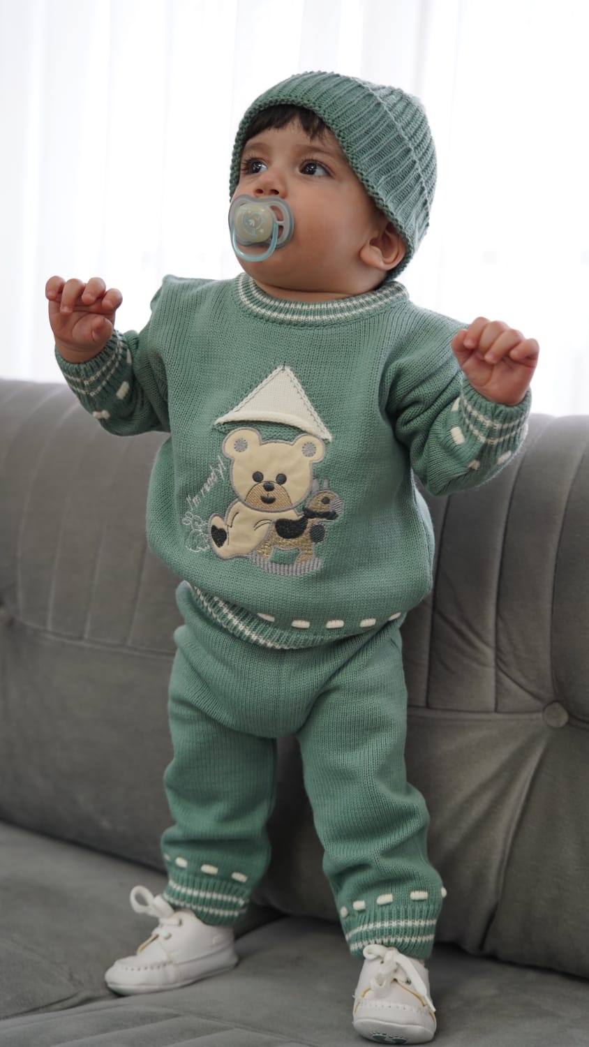 Ayıcıklı Bereli 3'Lü Erkek Bebek Triko Takımı
